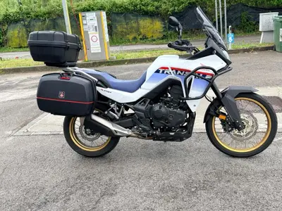 Honda Transalp XL750 (2025) usata