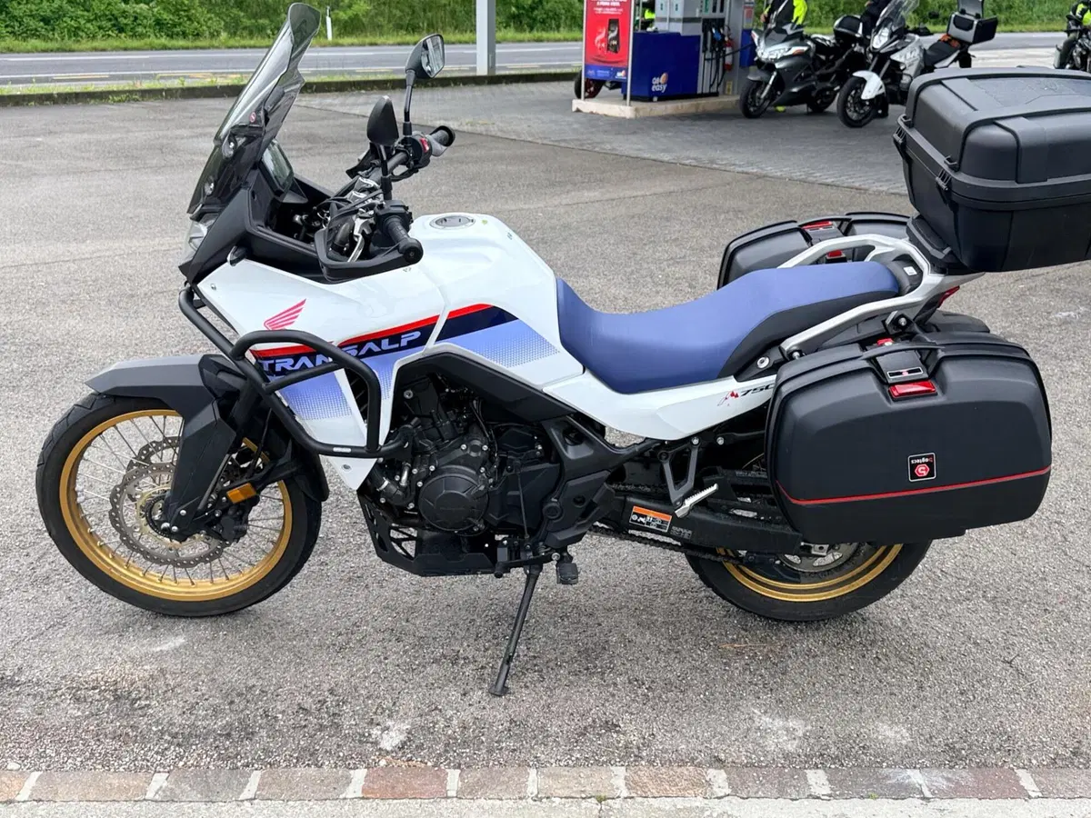 Honda Transalp XL750 (2025) (5)