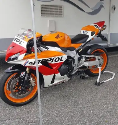 Honda CBR 1000 RR Fireblade (2006 - 07) usata