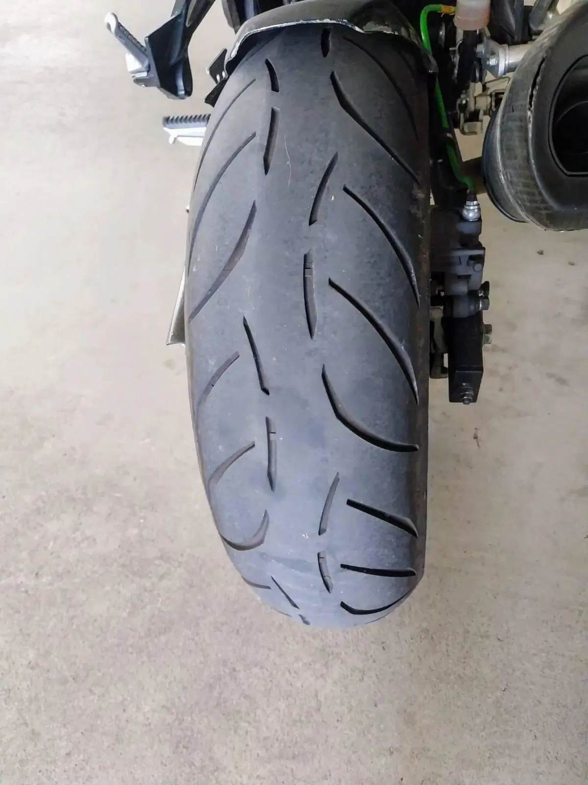 Kawasaki Z 750 (2007 - 14) (9)