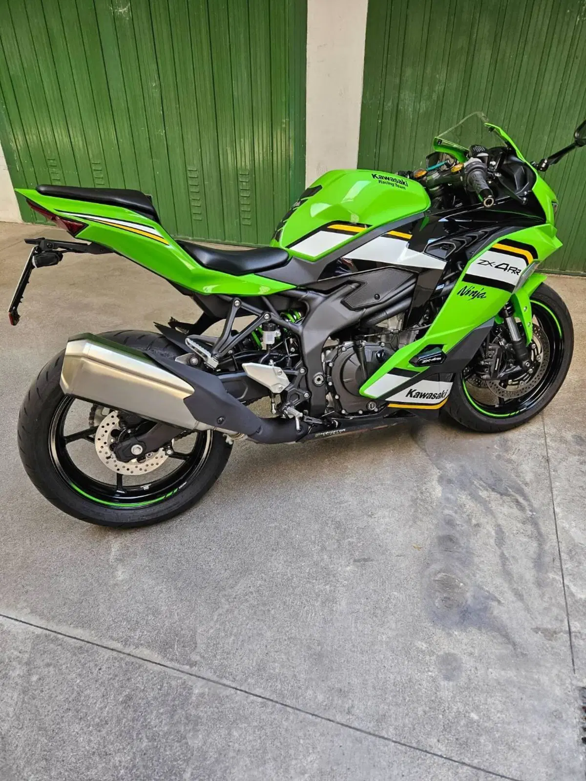 Kawasaki Ninja ZX-4RR (2024 - 26) (2)