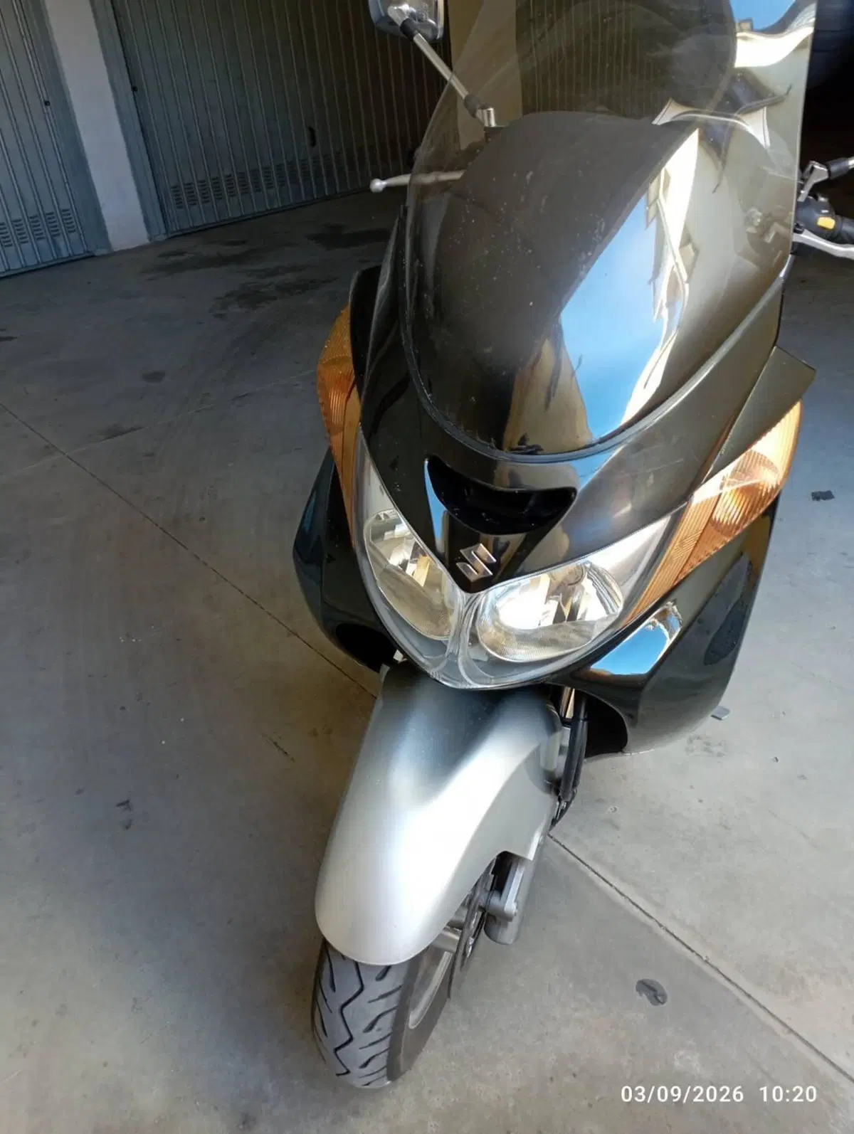 Suzuki Burgman AN 400 (2001 - 02) (11)