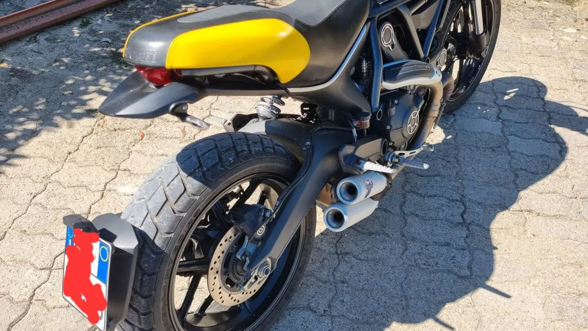 Ducati Scrambler 800 Full Throttle (2015 - 16) (5)