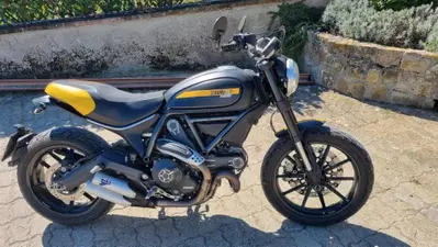 Ducati Scrambler 800 Full Throttle (2015 - 16) usata