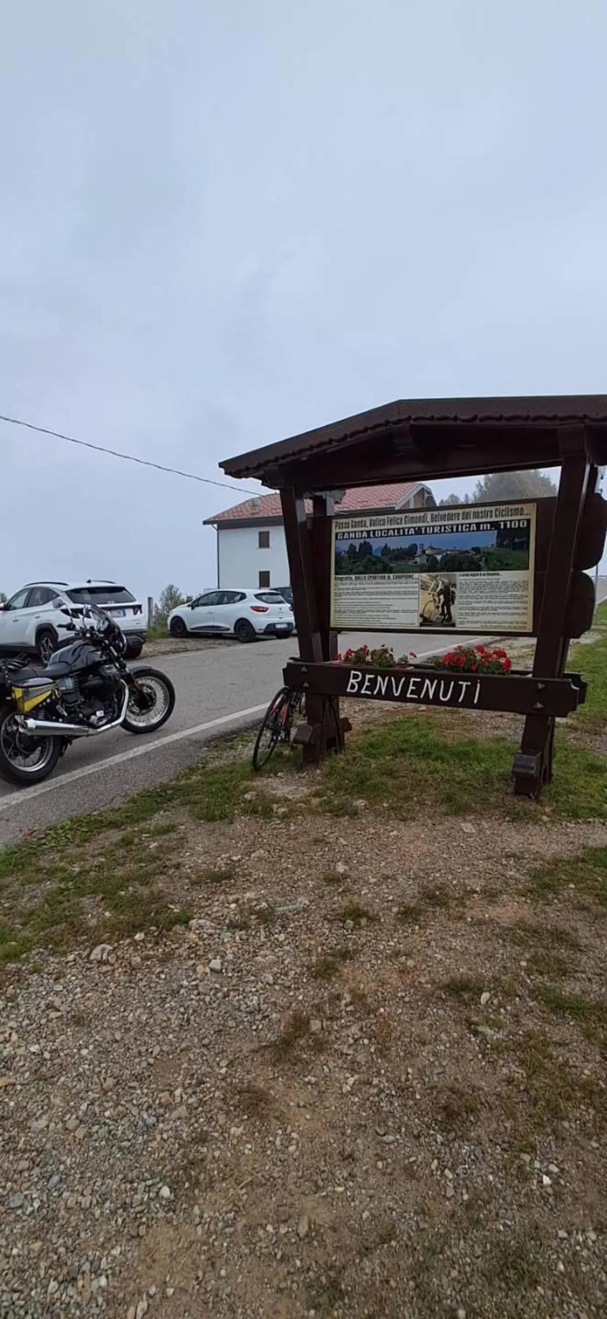 Moto Guzzi V7 III Special (2017 - 20) (8)