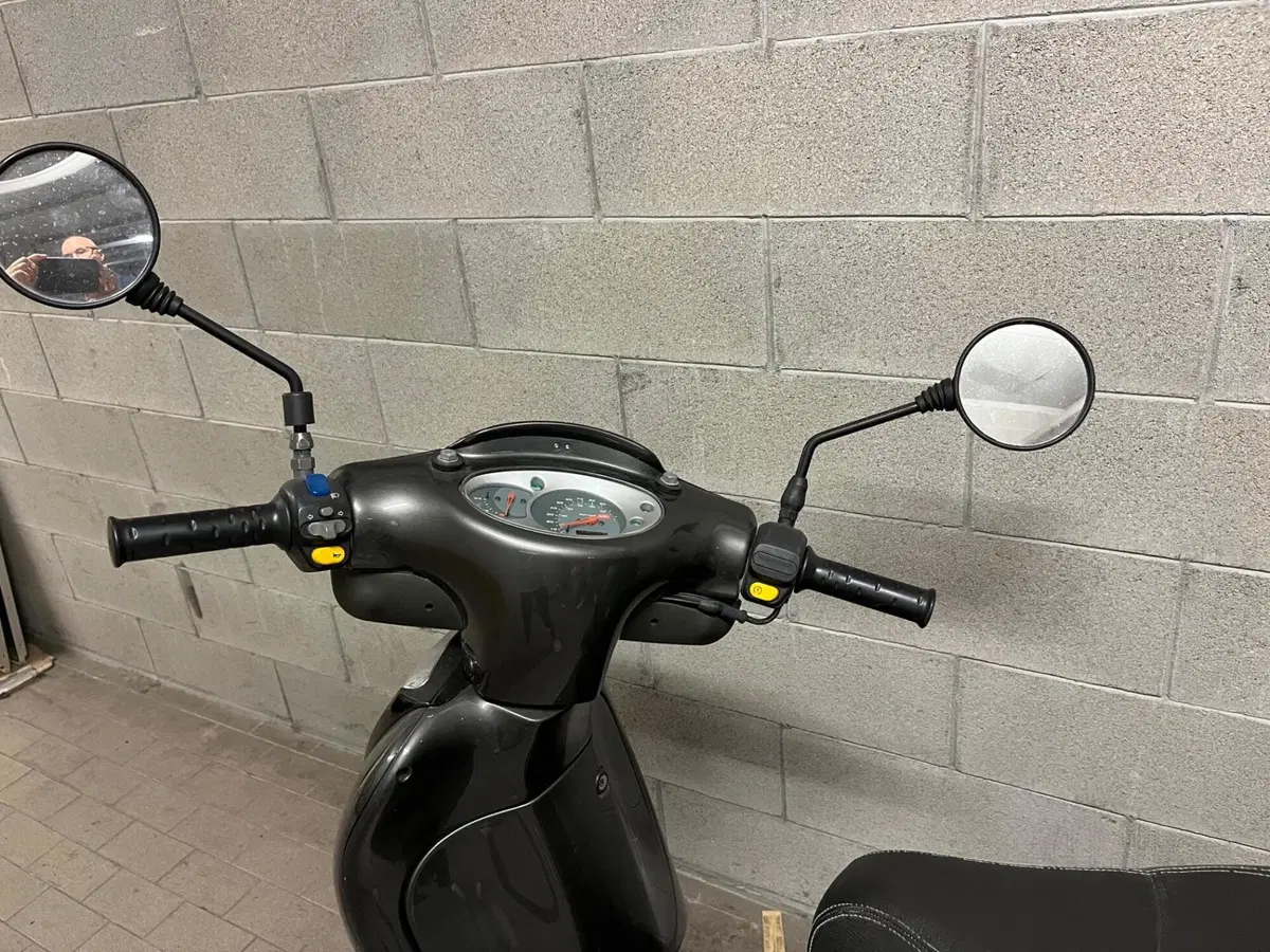 Aprilia Scarabeo 100 (2002 - 06) (3)