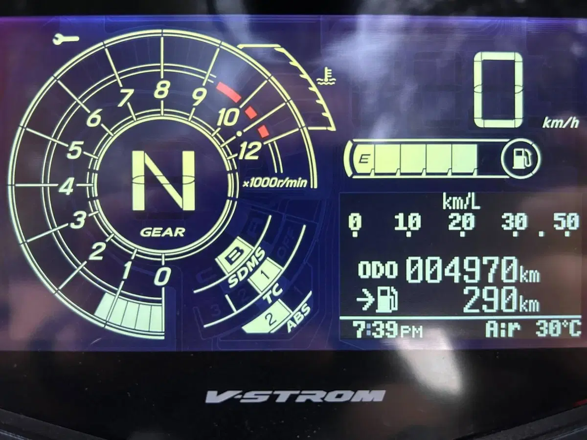Suzuki V-Strom 1050XT (2020 - 23) (2)
