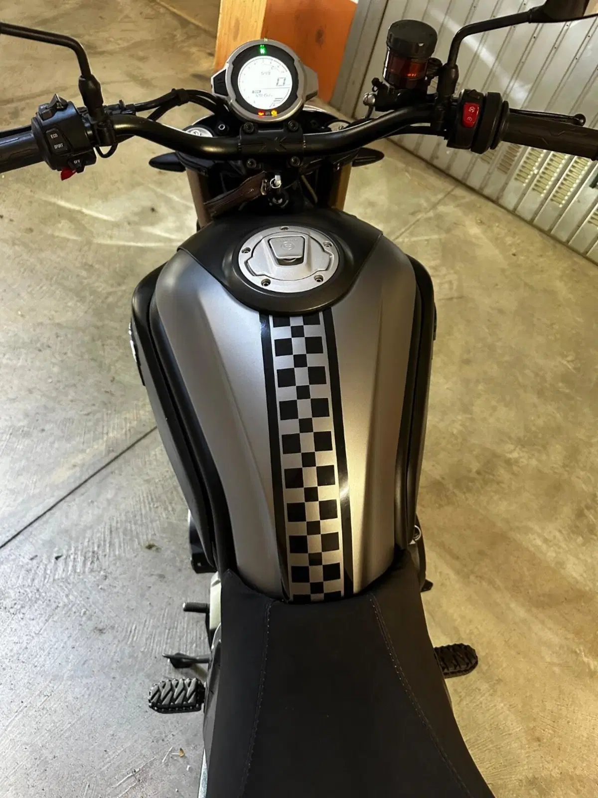 CFMOTO 700CL-X Heritage (2021 - 26)