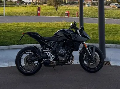Suzuki GSX-8S (2023 - 24) usata
