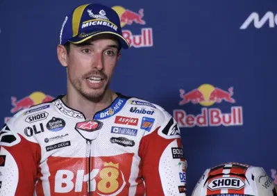 MotoGP 2026. GP di San Marino a Misano. Alex Marquez, 2°: 'Quando attaccavo lui attaccava, quando riposavo lui riposava, Marc stava giocando un po''