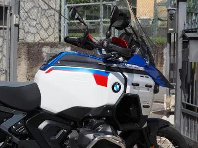 Bmw R 1300 GS Adventure Trophy (2025 - 26) usata