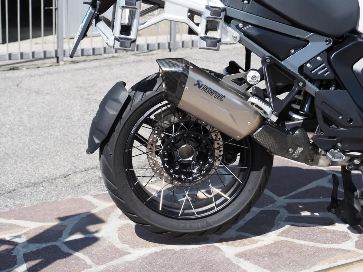 Bmw R 1300 GS Adventure Trophy (2025 - 26) (6)