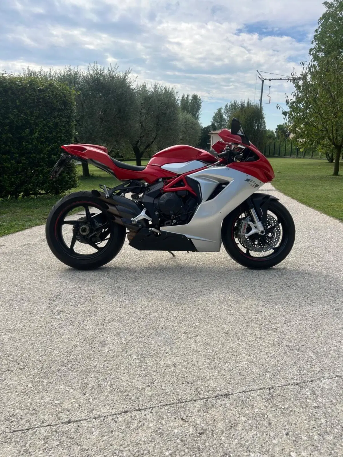 MV Agusta F3 800 EAS ABS (2013 - 17) (3)