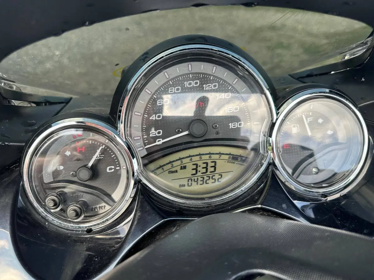 Yamaha T-Max 500 (2008 - 12) (5)