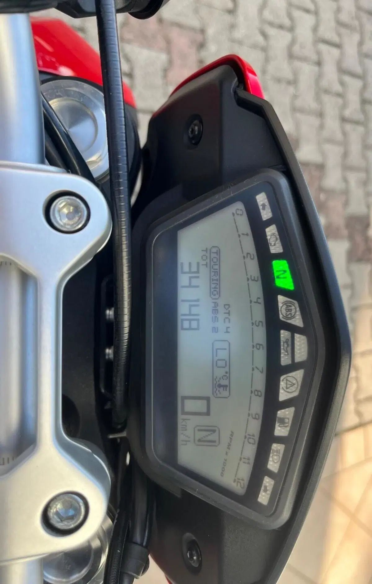 Ducati Hypermotard 939 (2016 - 18) (9)