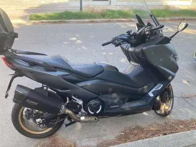 Yamaha T-Max 560 Tech Max (2021) usata