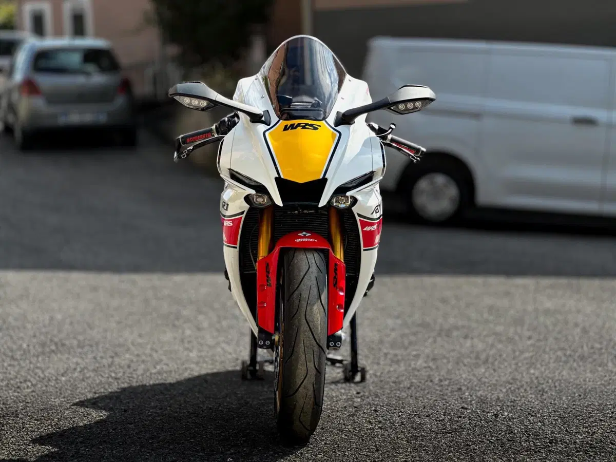 Yamaha YZF R1 World GP 60th Anniversary (2022 - 23) (3)