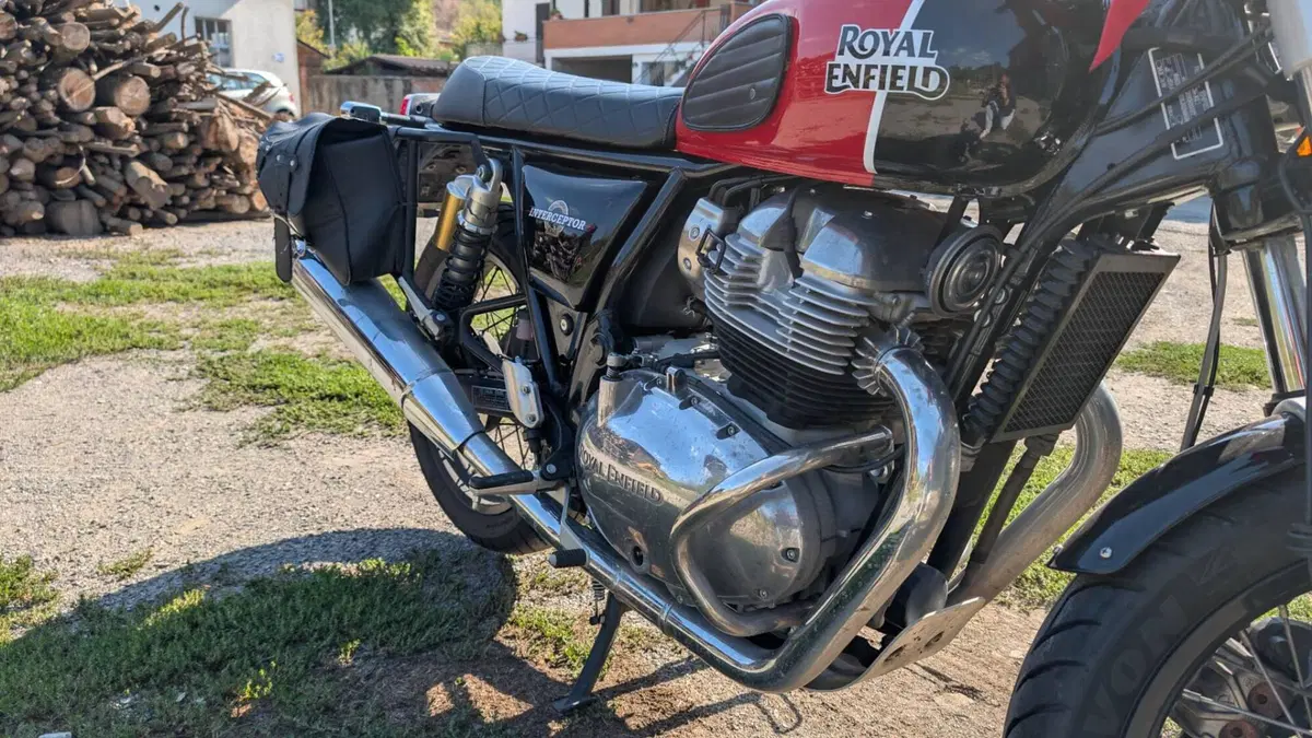 Royal Enfield Interceptor 650 (2019 - 20) (2)