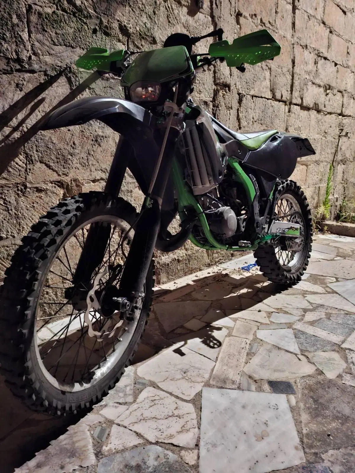 Kawasaki KX125 (1999 - 01) (7)
