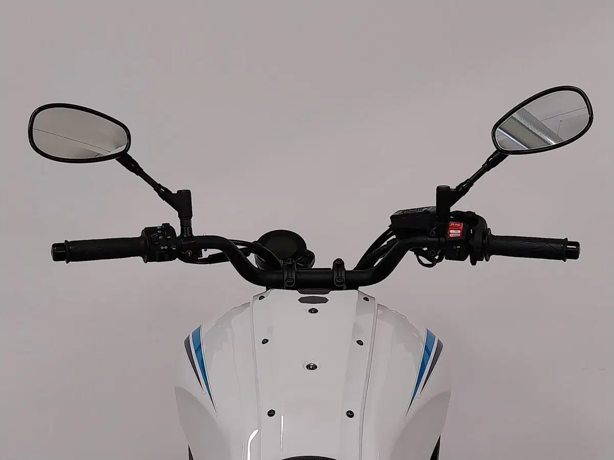 Yamaha XSR 700 (2022 - 26) (18)