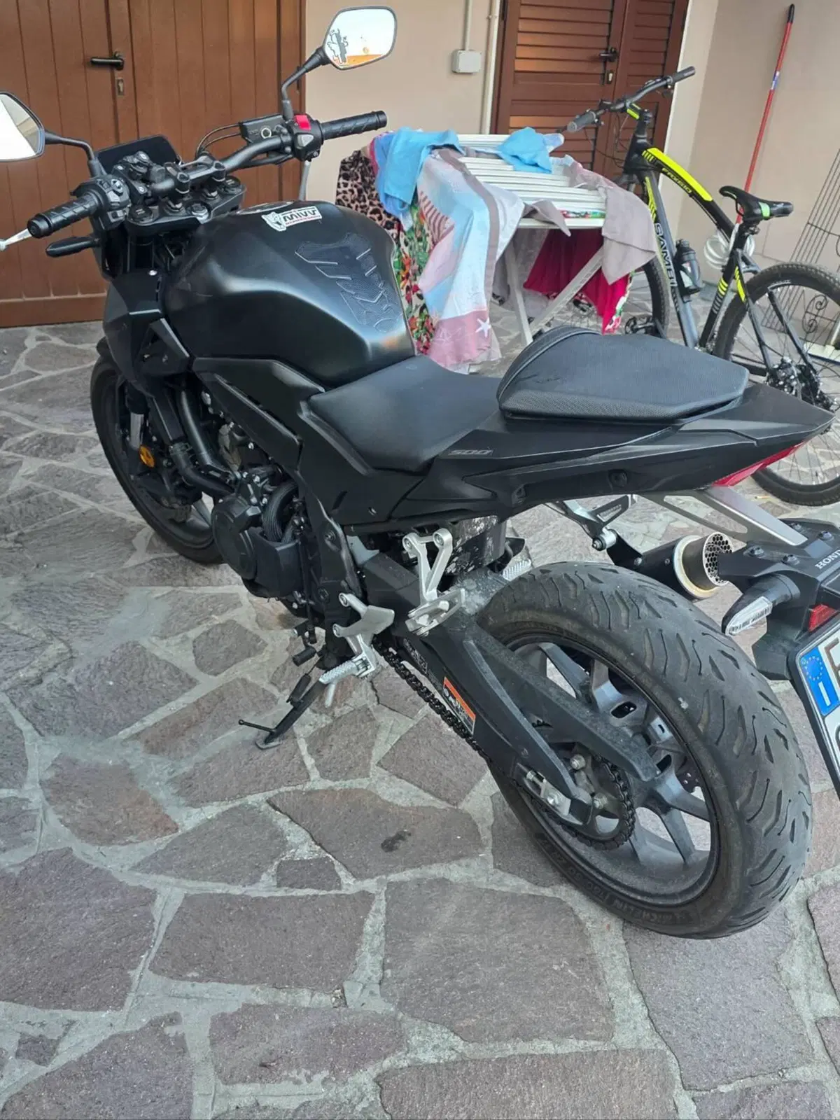 Honda CB 500 Hornet (2024 - 25) (4)