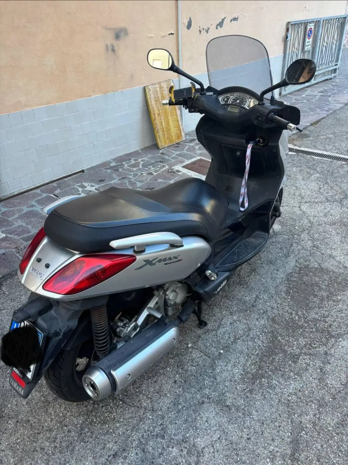 Yamaha X-Max 250 (2007 - 09) (5)