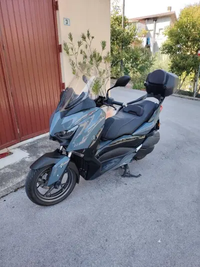Yamaha X-Max 300 Tech Max (2021 - 24) usata