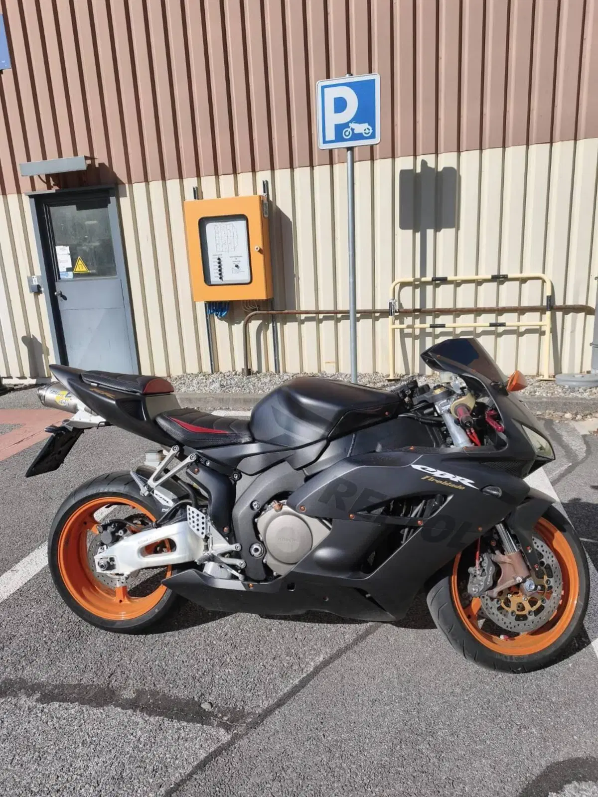 Honda CBR 1000 RR Fireblade (2006 - 07) (3)