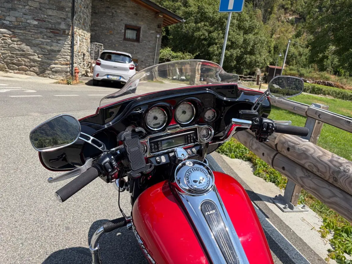 Harley-Davidson 1584 Street Glide (2008 - 10) - FLHX (4)