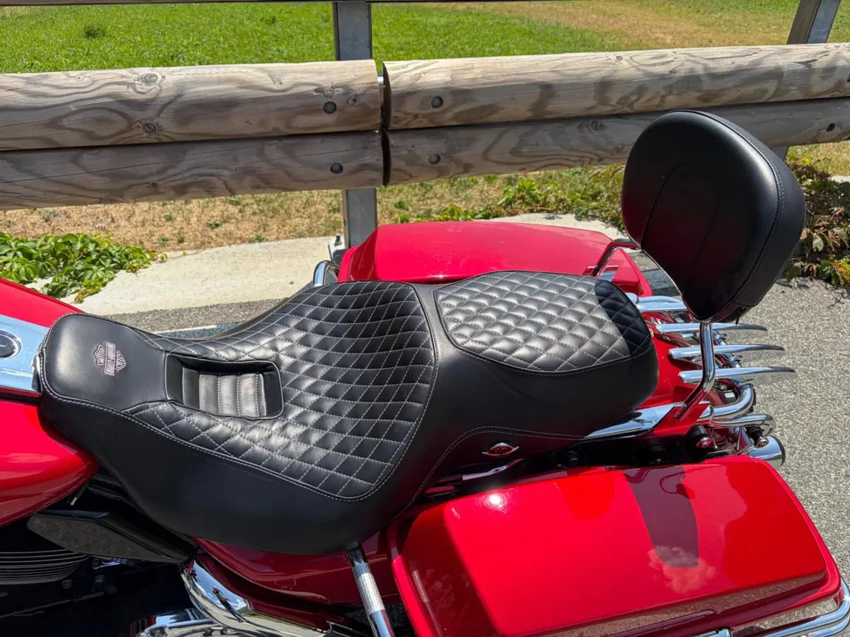 Harley-Davidson 1584 Street Glide (2008 - 10) - FLHX (5)