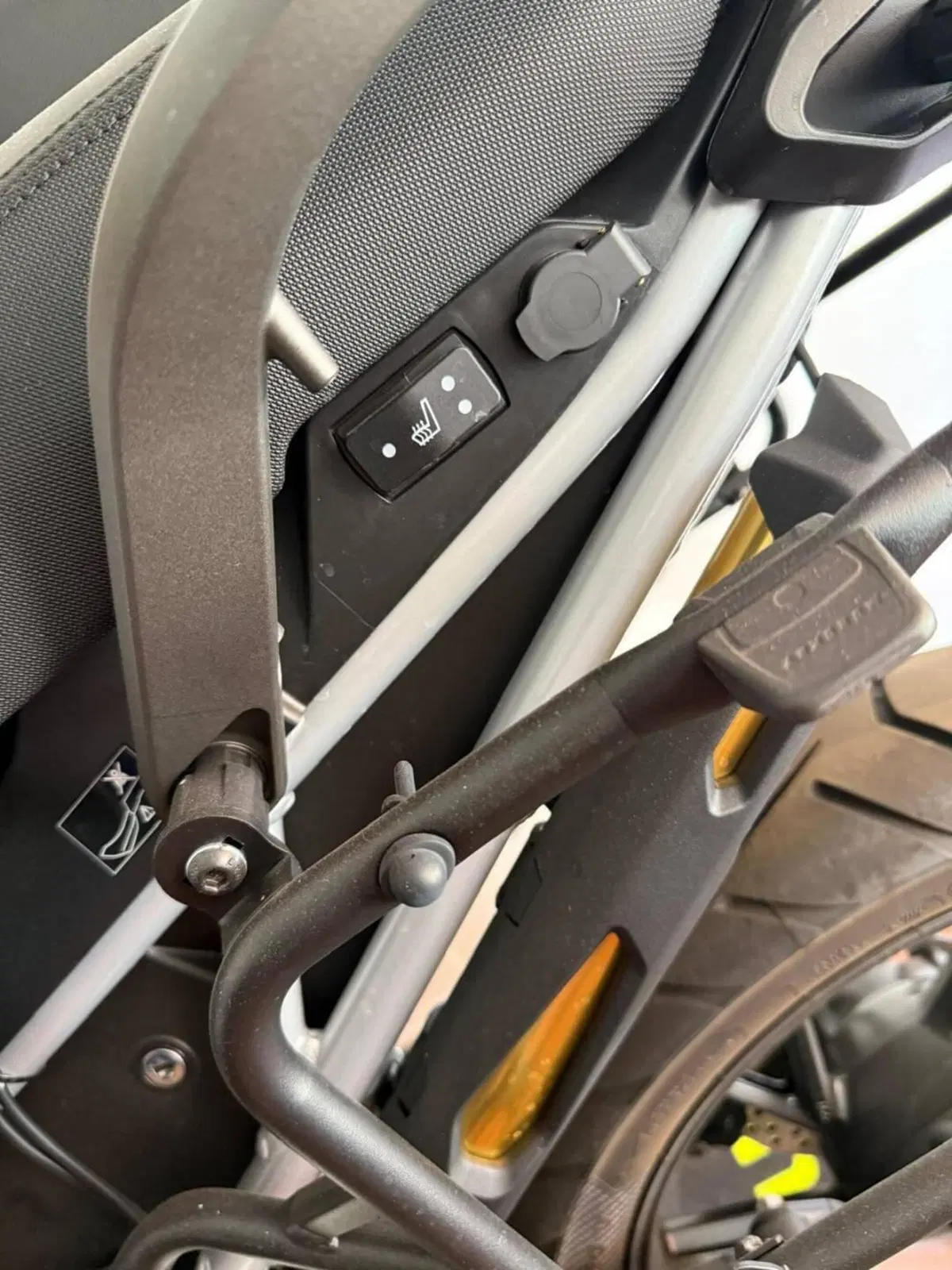 Triumph Tiger 1200 GT Pro (2024 - 26) (4)