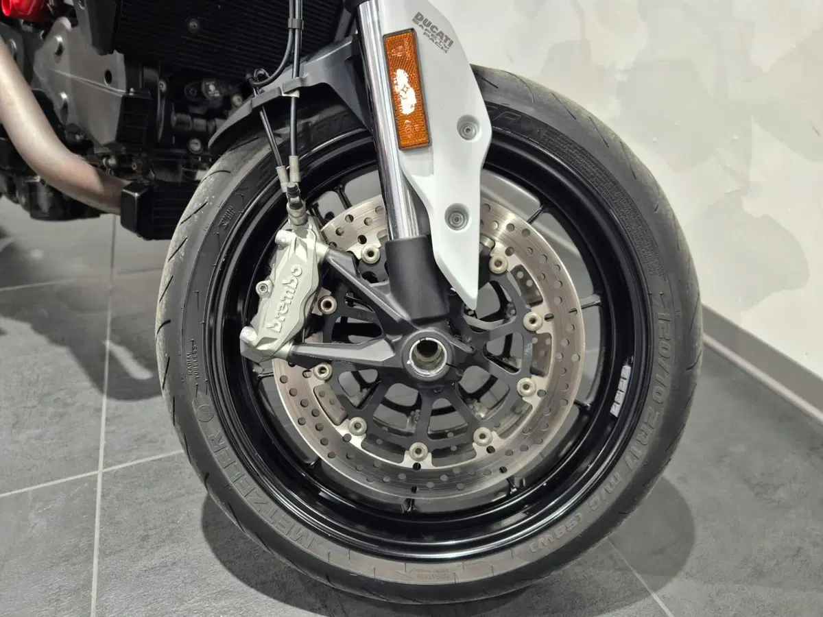 Ducati Hypermotard 939 (2016 - 18) (10)
