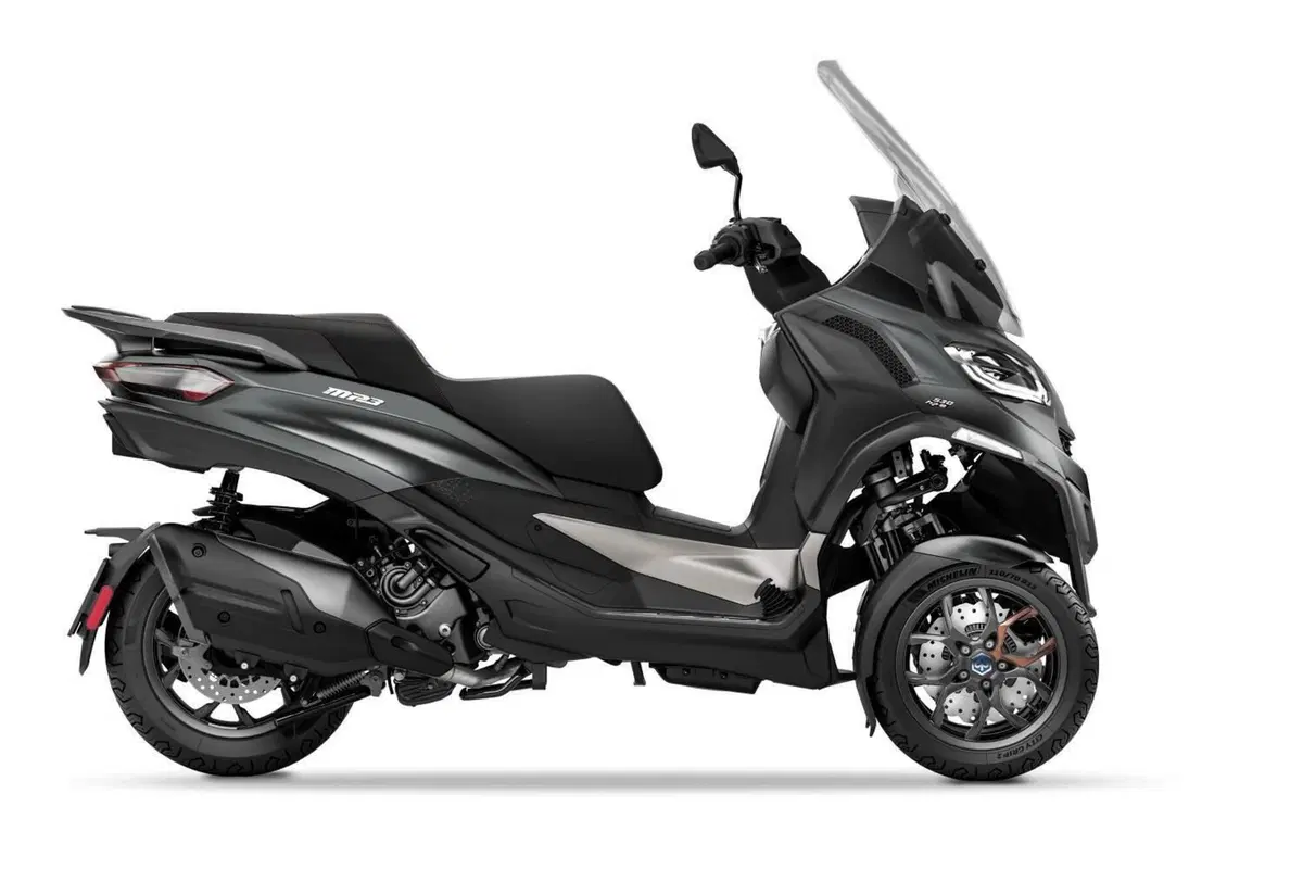 Piaggio MP3 530 Hpe Exclusive (2025 - 26) (3)