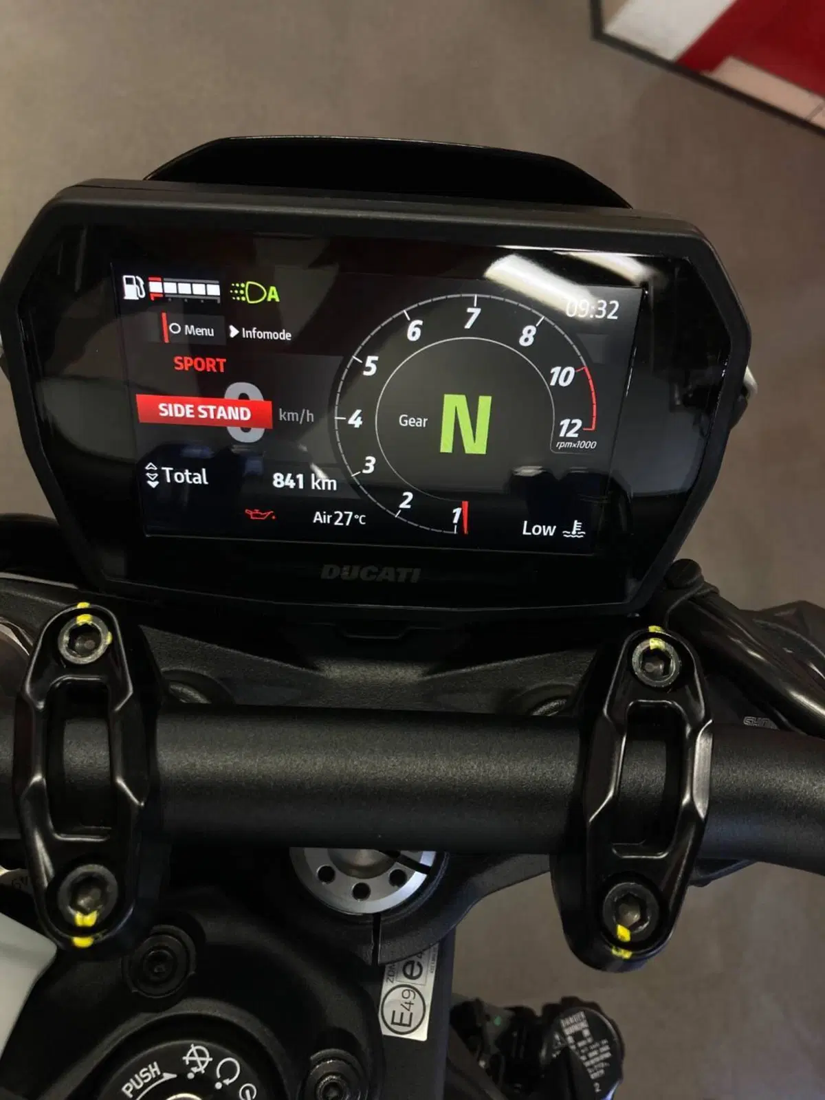Ducati Monster 890 + (2026) (6)
