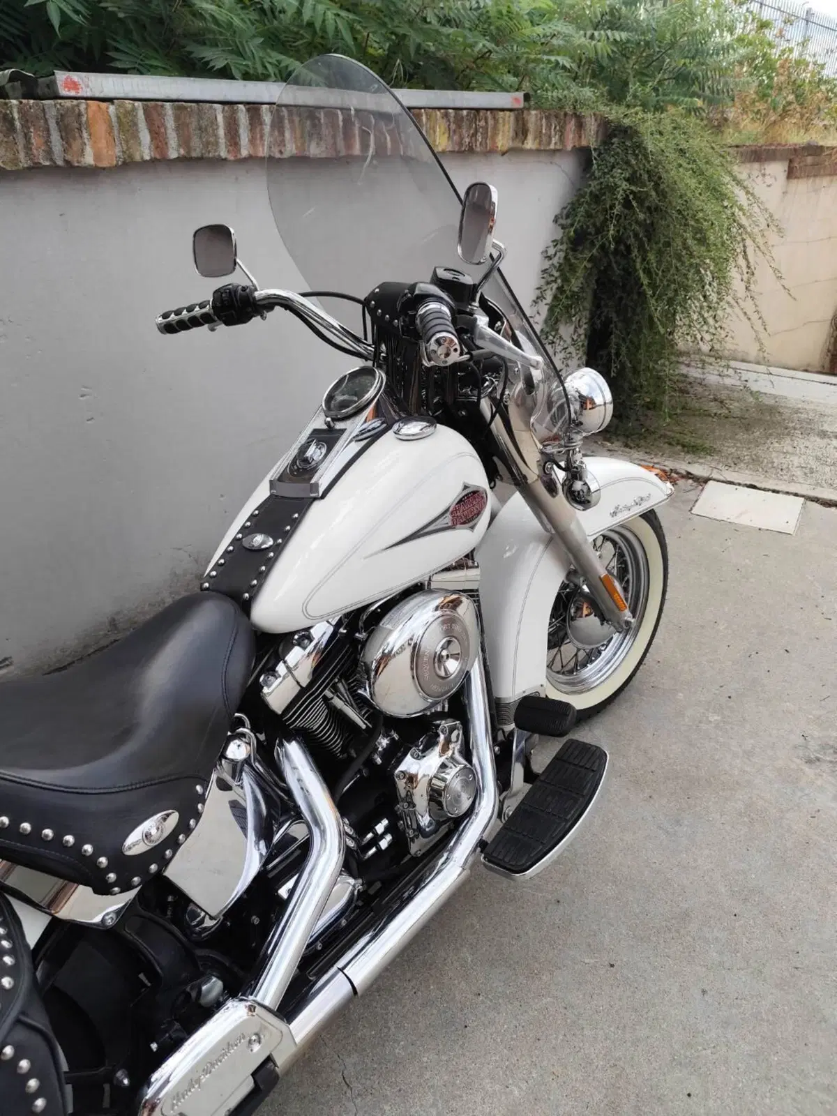 Harley-Davidson 1450 Heritage Classic (1999 - 02) - FLSTC (5)