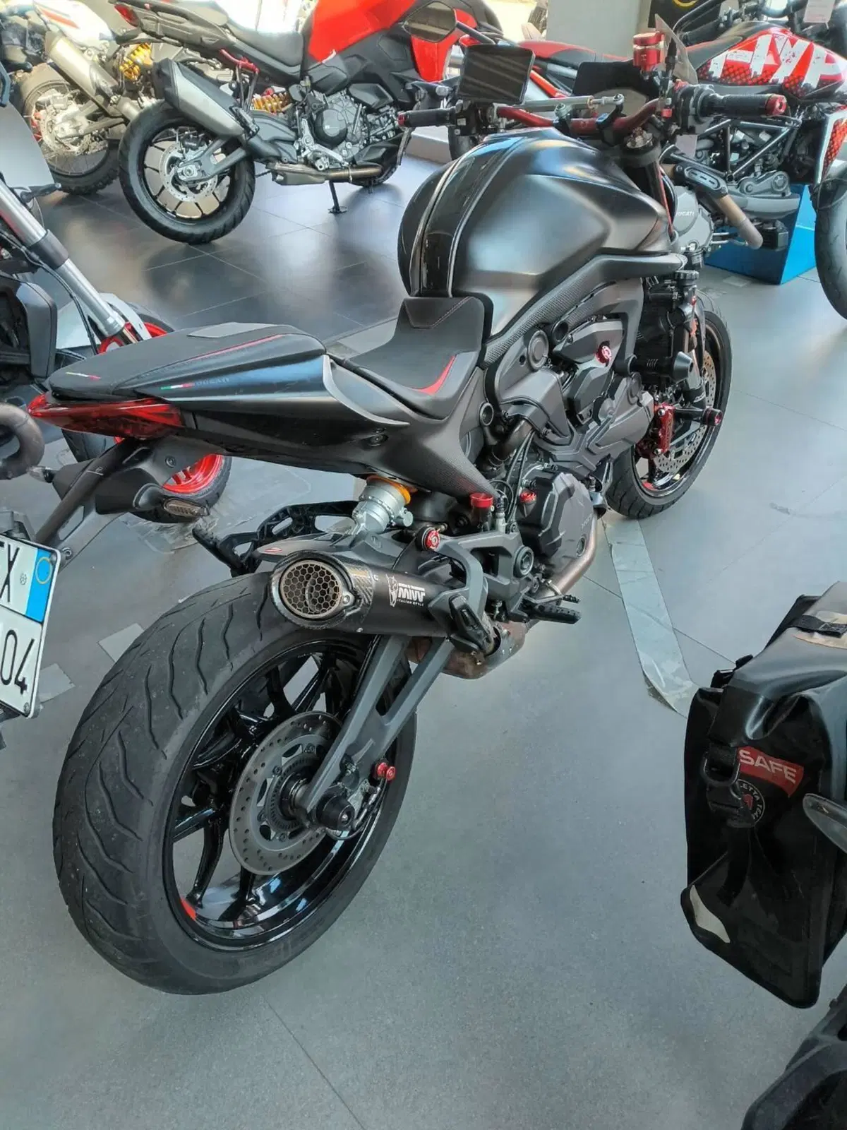Ducati Monster 937 (2021 - 25) (4)