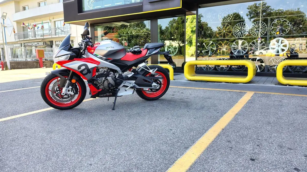 Aprilia Tuono 660 (2021 - 25) (3)