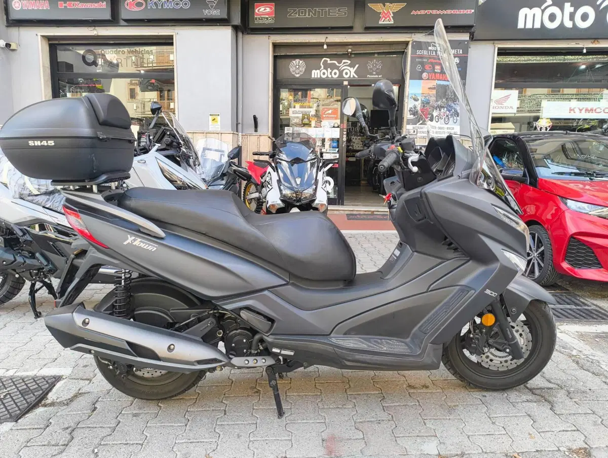 Kymco X-Town 300i ABS (2016 - 20)