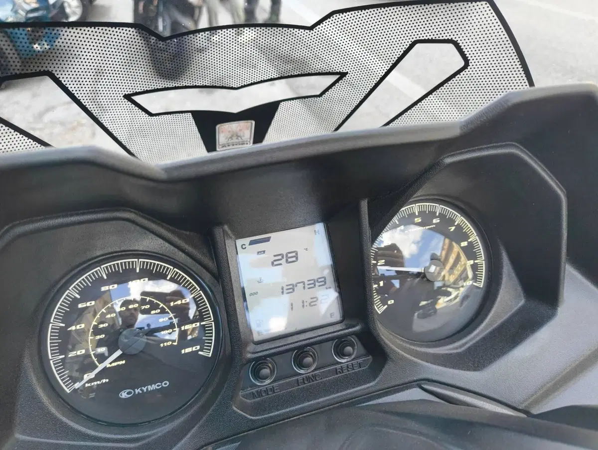Kymco X-Town 300i ABS (2016 - 20) (8)