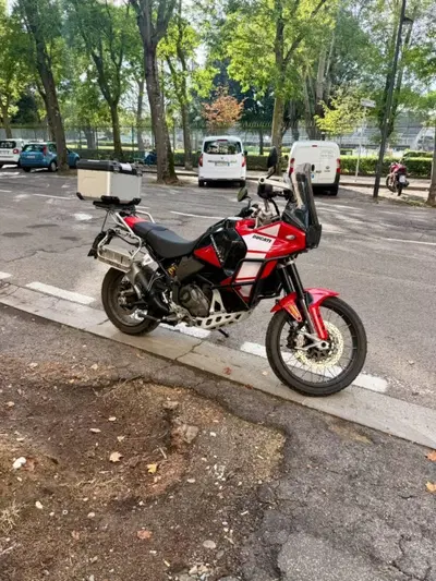 Ducati DesertX Discovery (2025) usata