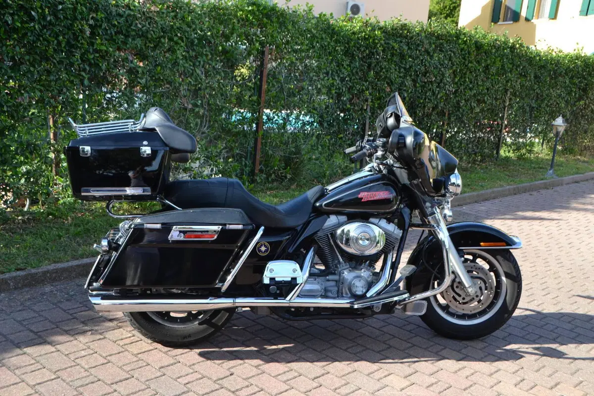 Harley-Davidson 1450 Electra Glide Standard (1999 - 05) - FLHTI (5)