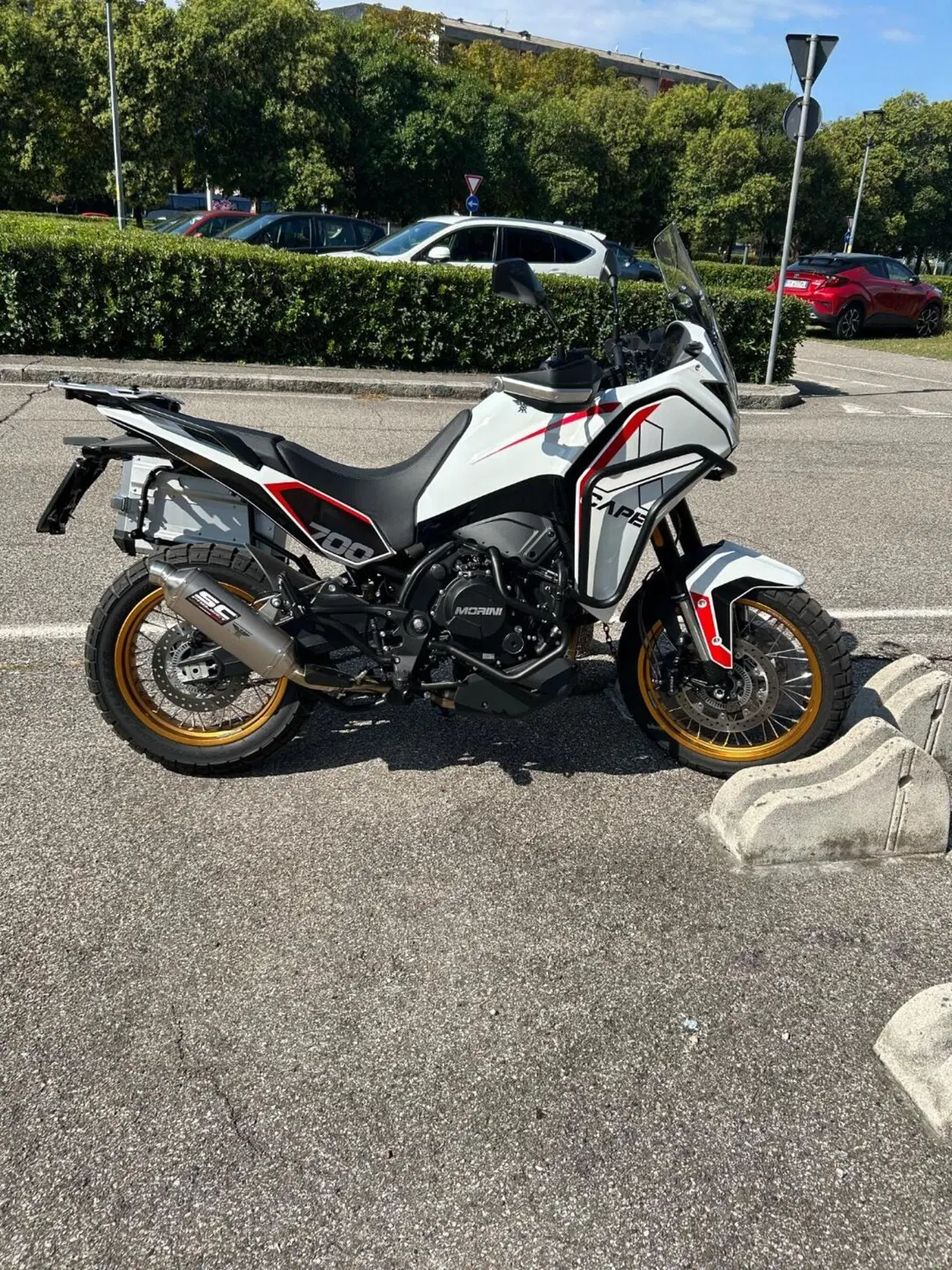 Moto Morini X-Cape 700 Gold Edition (2025 - 26)