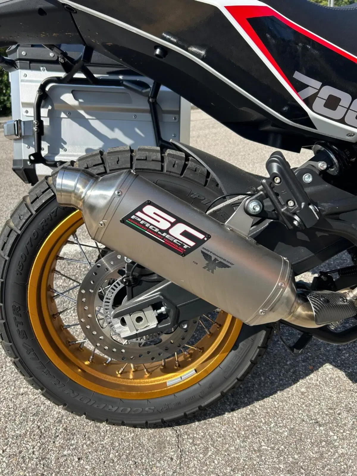 Moto Morini X-Cape 700 Gold Edition (2025 - 26) (2)