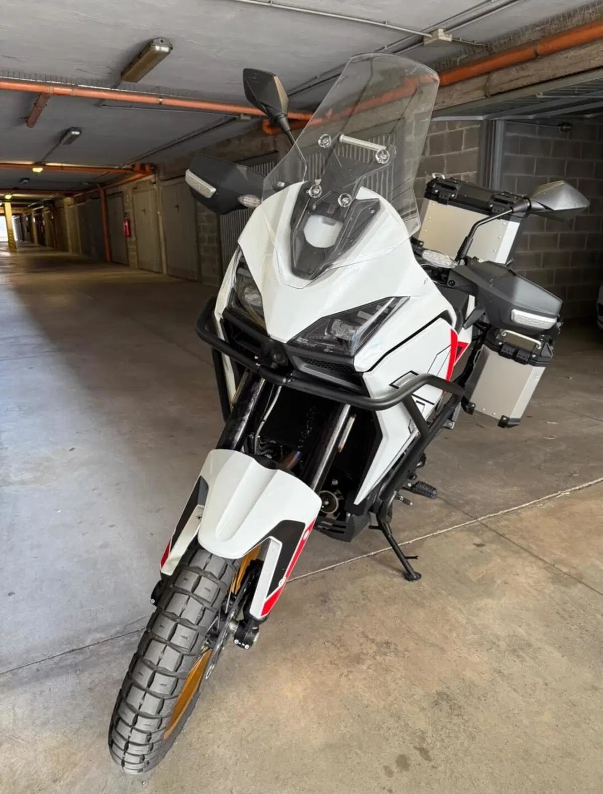 Moto Morini X-Cape 700 Gold Edition (2025 - 26) (6)