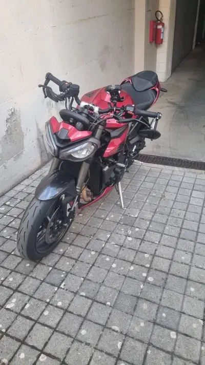 Triumph Street Triple 765 RS (2023 - 26) usata