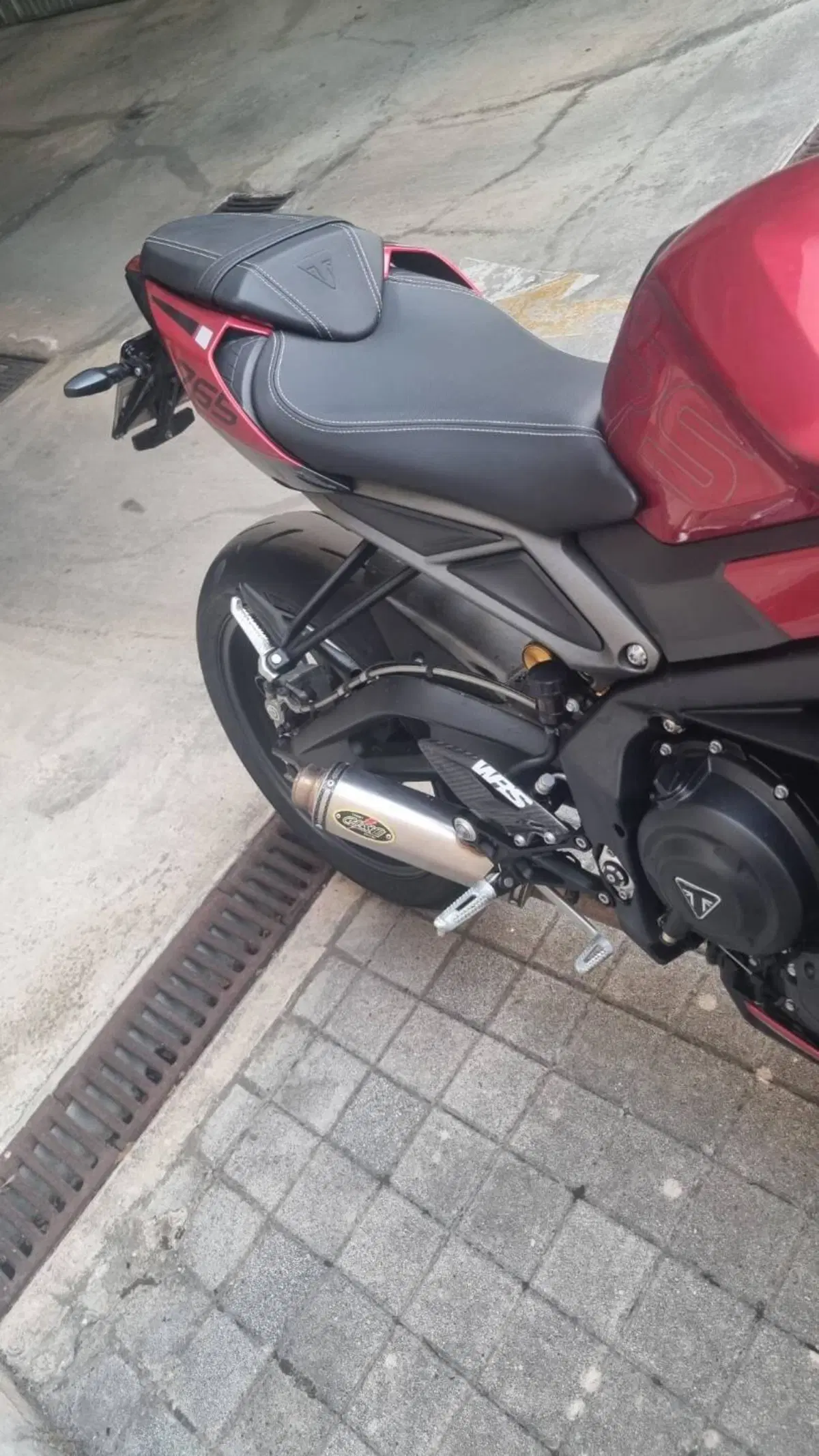Triumph Street Triple 765 RS (2023 - 26) (4)