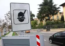 Cecina, botto nella notte: salta in aria un autovelox