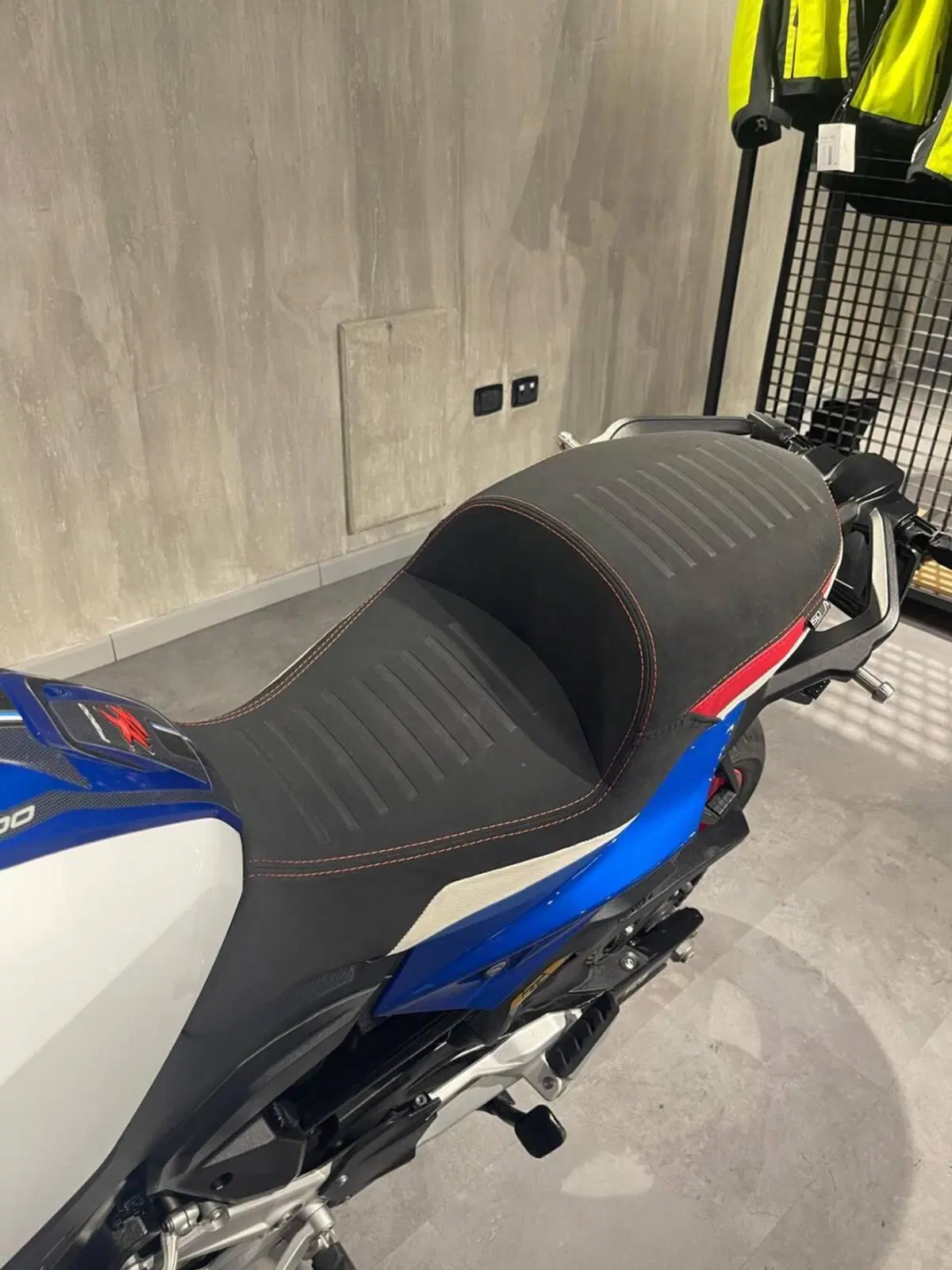 Bmw F 900 XR (2025 - 27) (8)