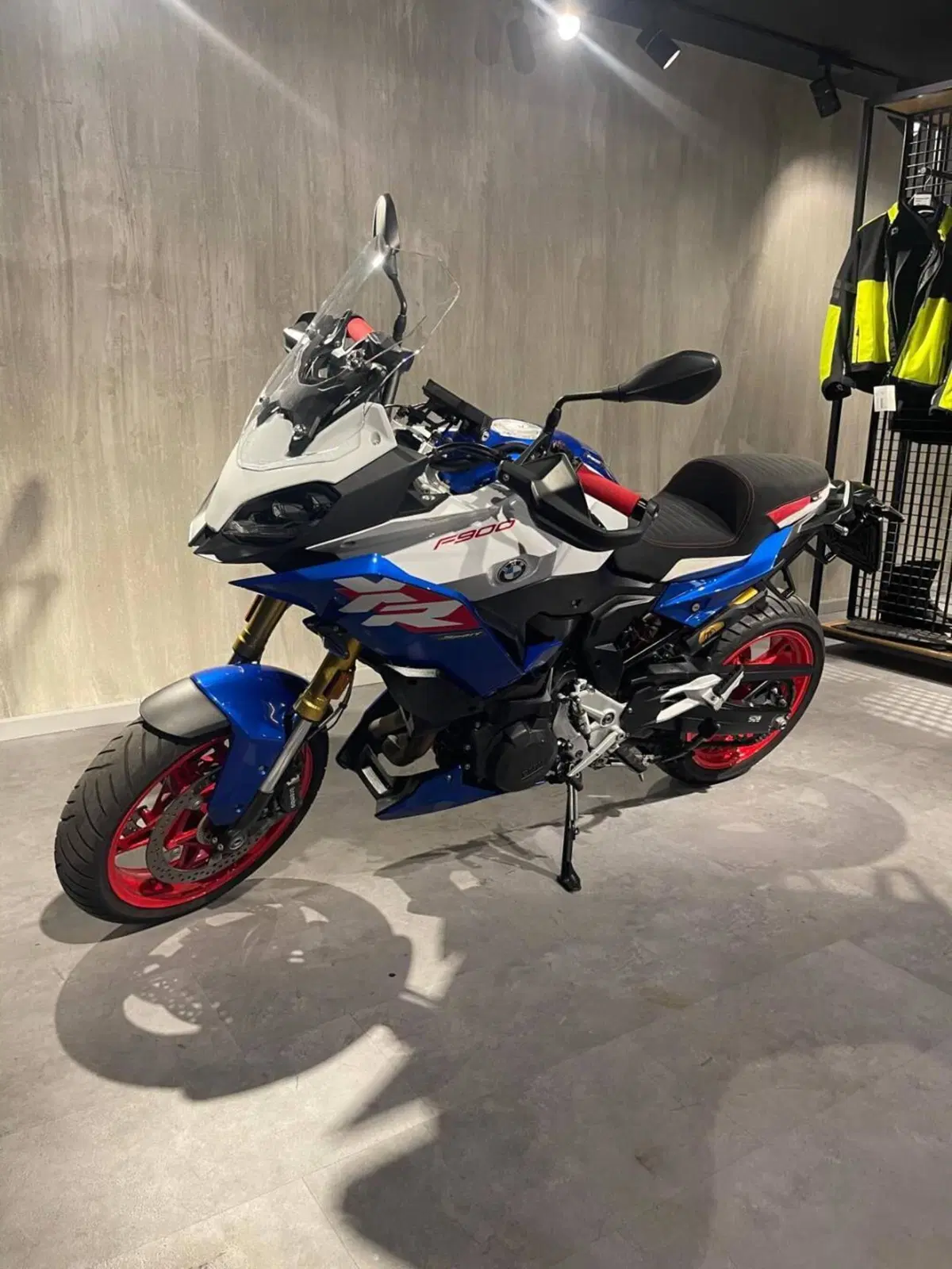 Bmw F 900 XR (2025 - 27) (3)