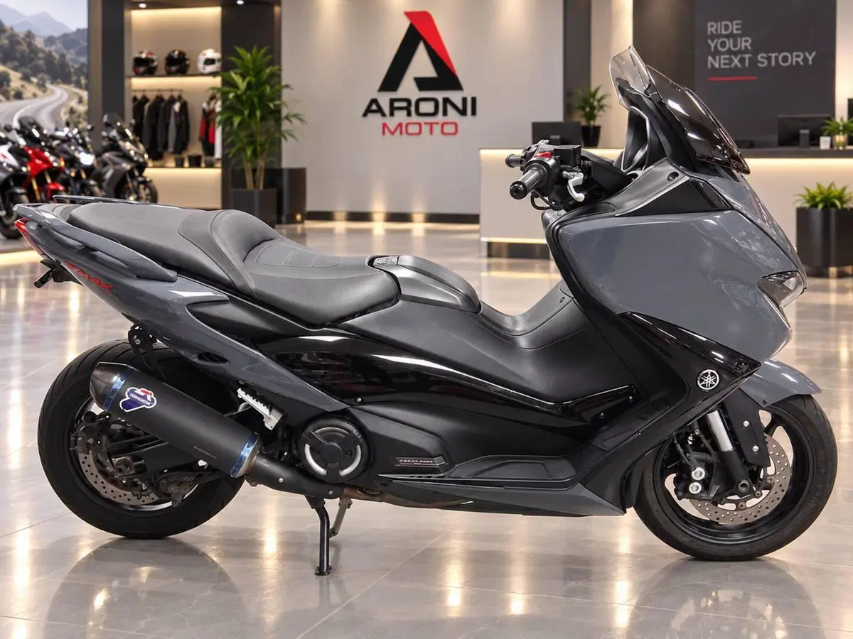 Yamaha T-Max 560 Tech Max (2021)
